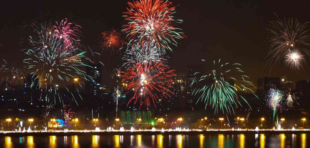 Mumbai diwali fireworks
