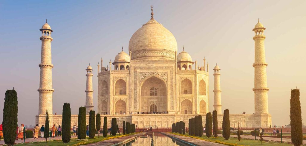 Taj Mahal in Agra a top spot for honeymooners
