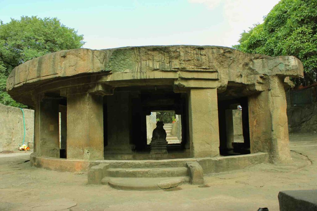 pataleshwar cave temple