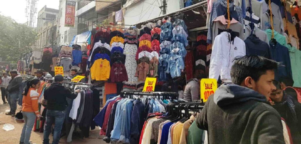 sarojini nagar market clothes